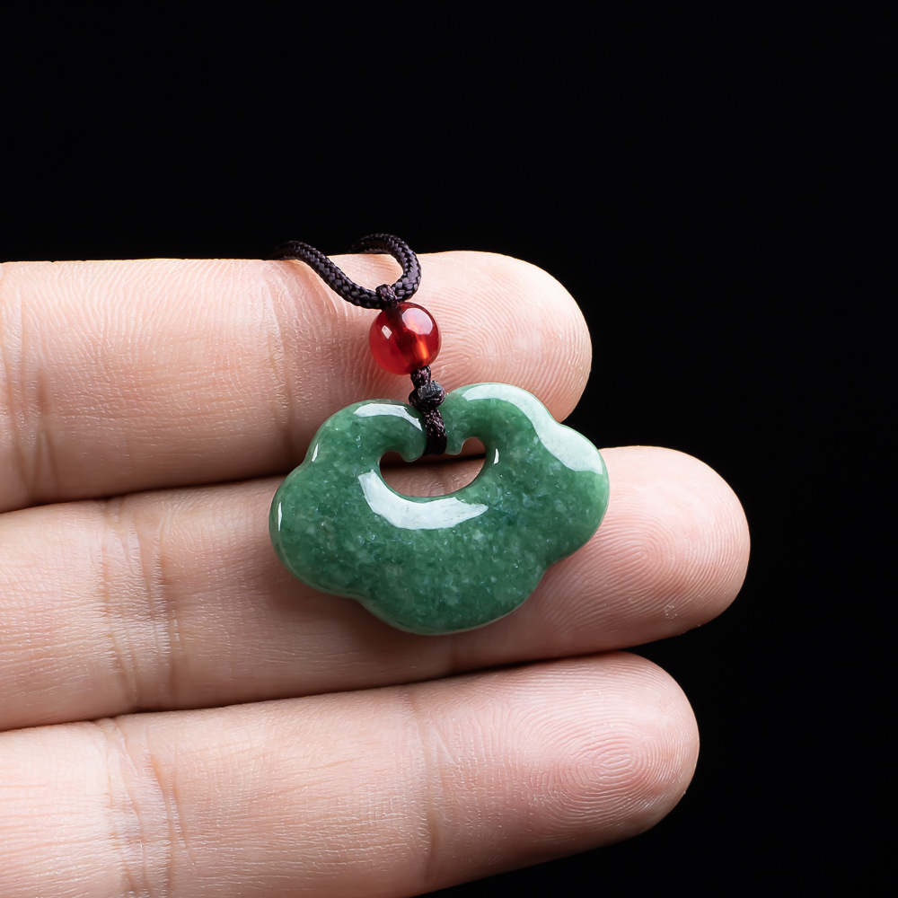 Necklaces - 天然ミャンマー翡翠如意ペンダントネックレスファッション彫刻お守り本物の翡翠ジュエリーデザイナーアクセサリー女性へのギフト
