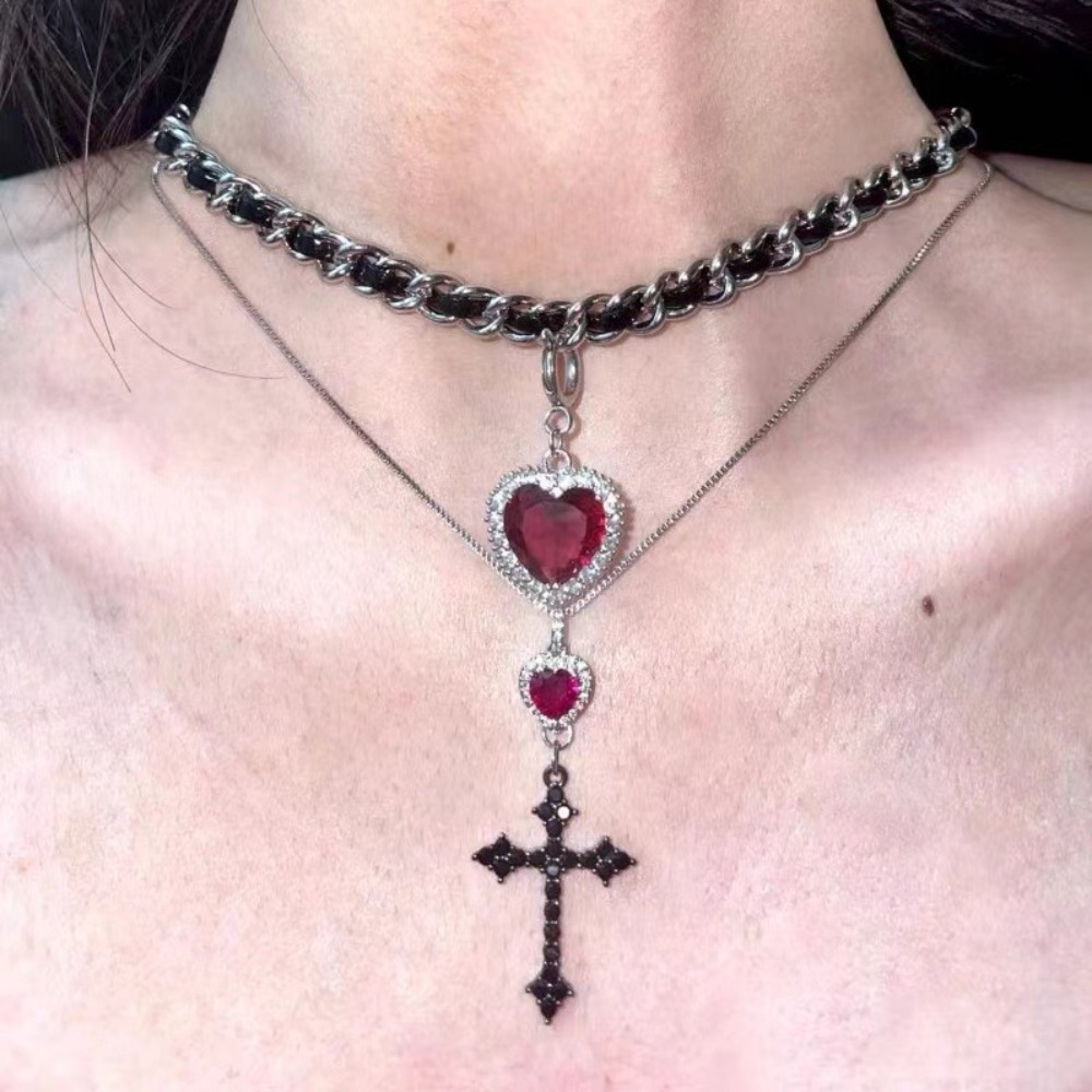 パンクグランジレッドハートクリスタルクロスペンダント二層シル - Layered Pendant Necklace Aesthetic のレビューと価格